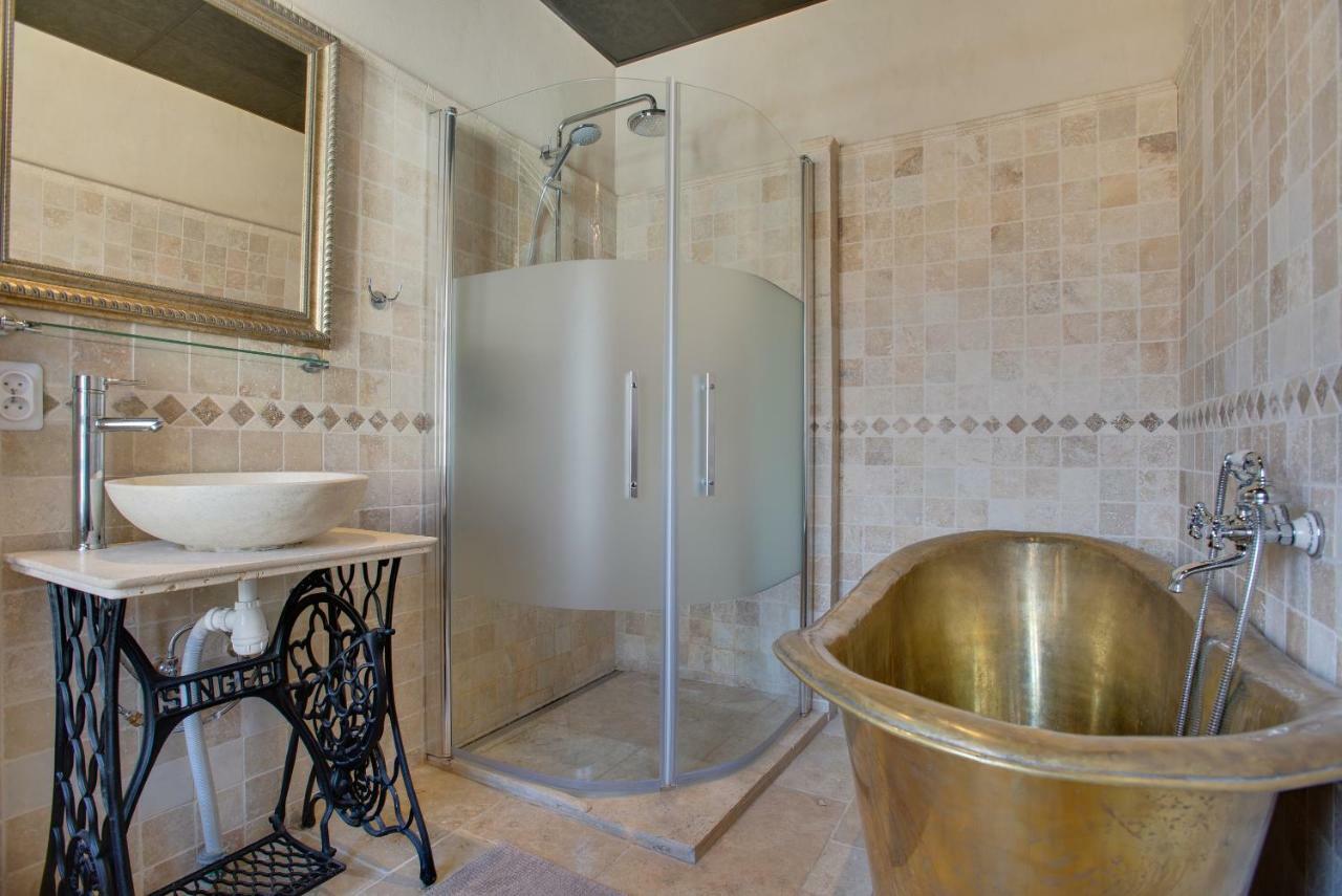 Rue Galilee Bed and Breakfast Marseillan  Eksteriør billede
